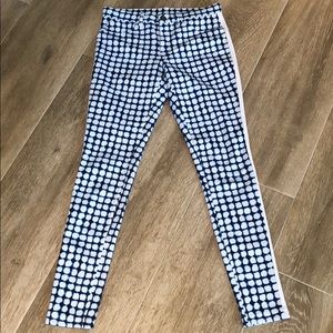 NEVER WORN HUE LEGGINGS ANKLE LENGTH